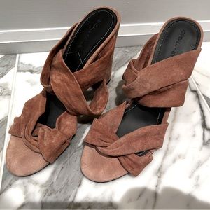 Kendal and Kylie Demy Mule